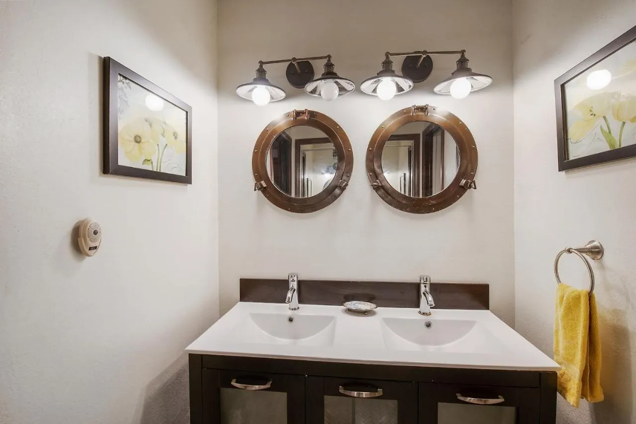 Apartamento Outstanding Oceanfront Studio - Kona Islander Inn Condos Condo Kailua-Kona Estados Unidos