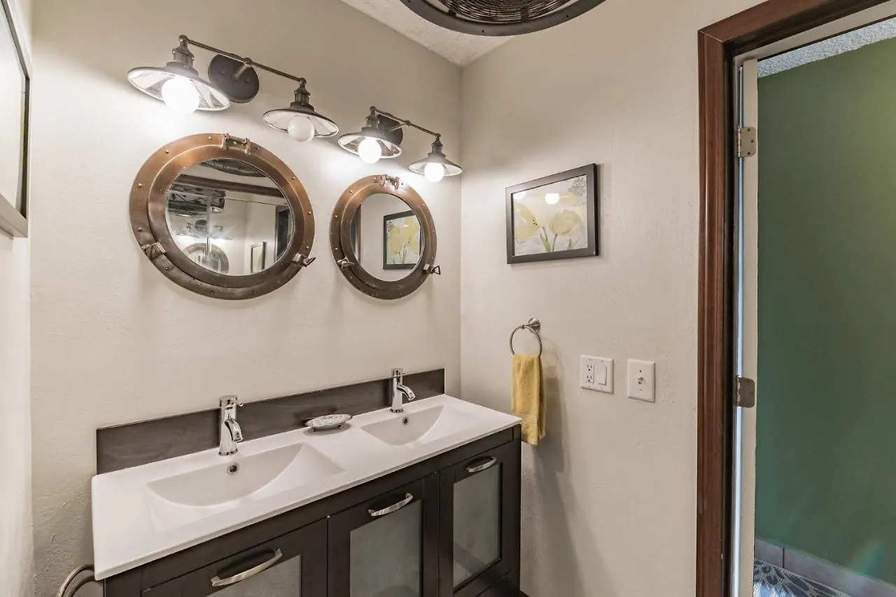 Outstanding Oceanfront Studio - Kona Islander Inn Condos Condo Kailua-Kona Apartamento
